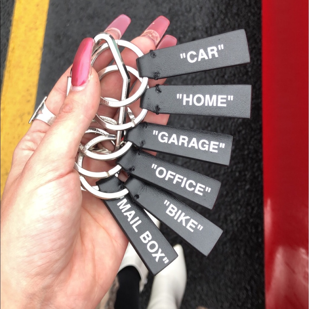 Off-White Label Keyring